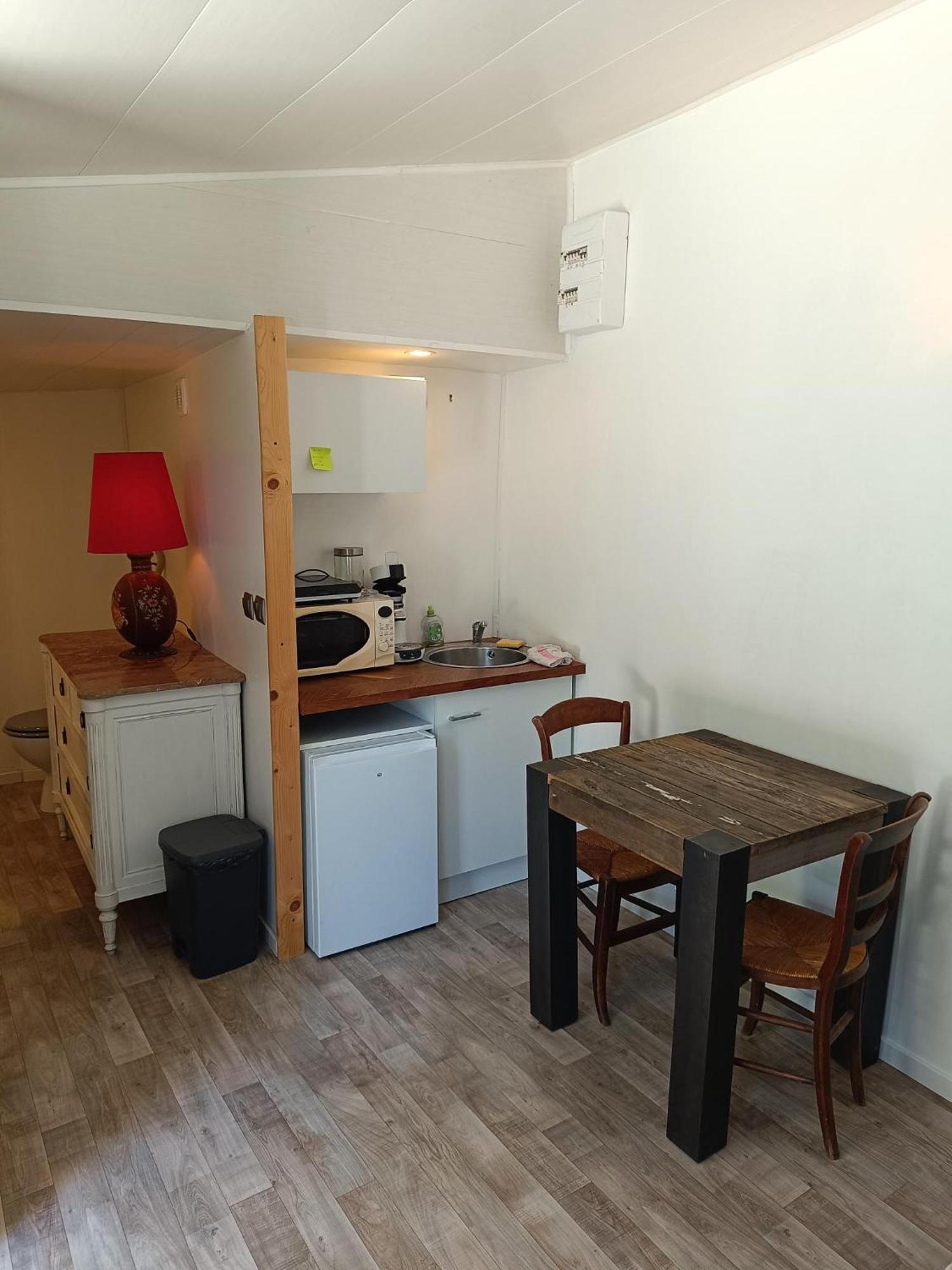 Le Studio Au Calme A Royan Eksteriør billede
